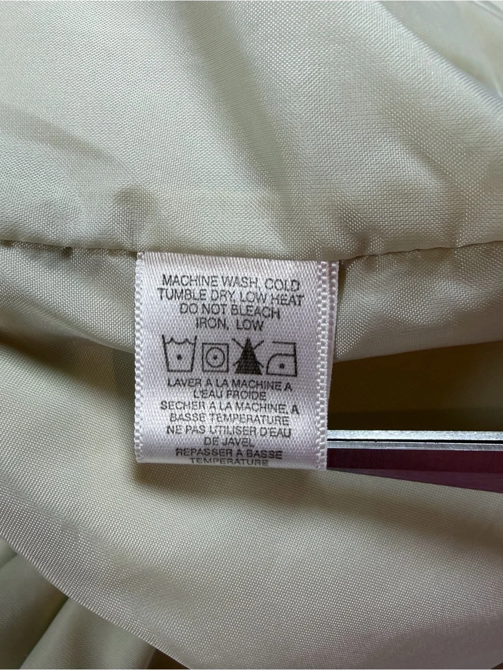 Page & Tuttle Men's Cream Lightweight Windbreaker Jacket Medium